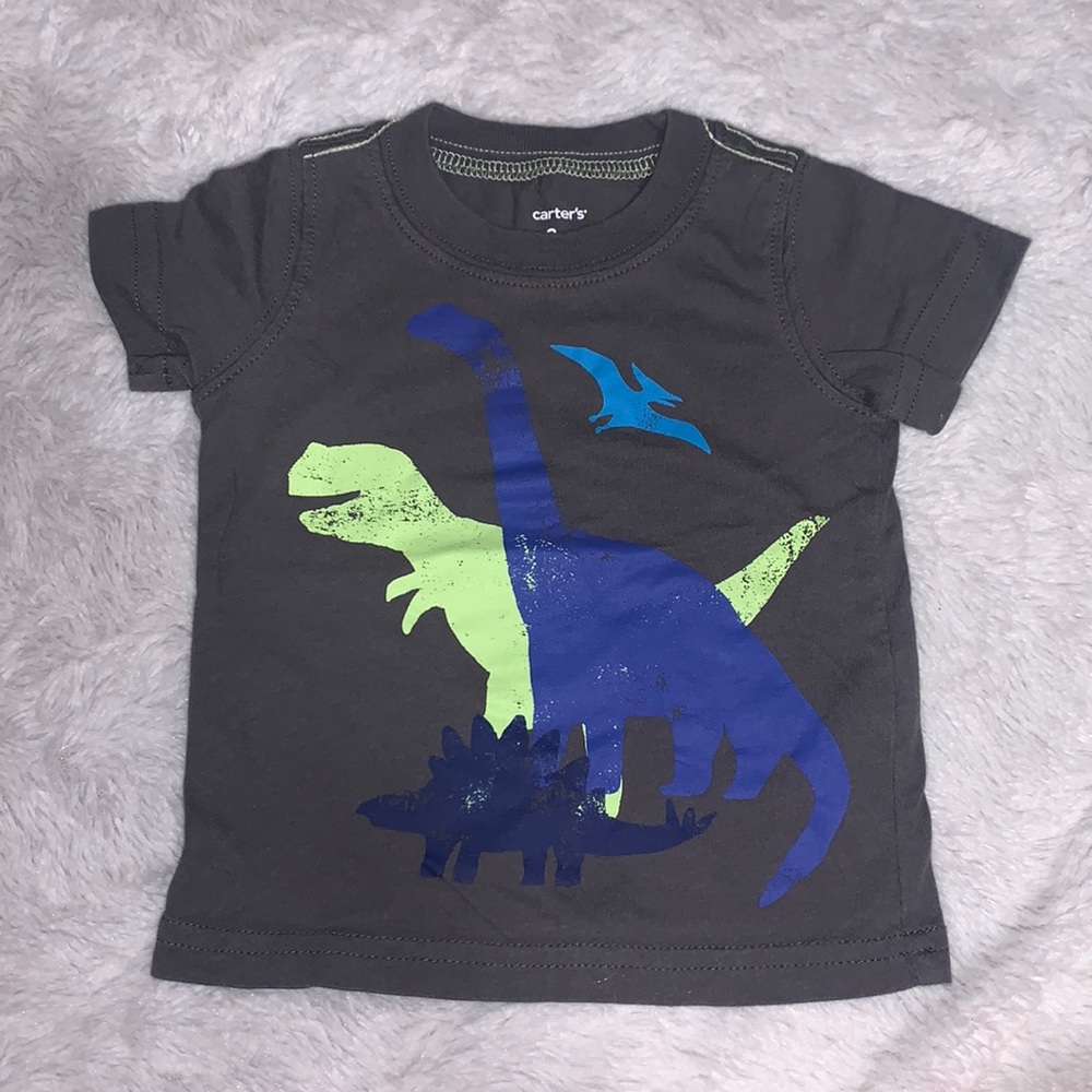Carter’s dinosaur tee 3 months baby boy clothing 🦕